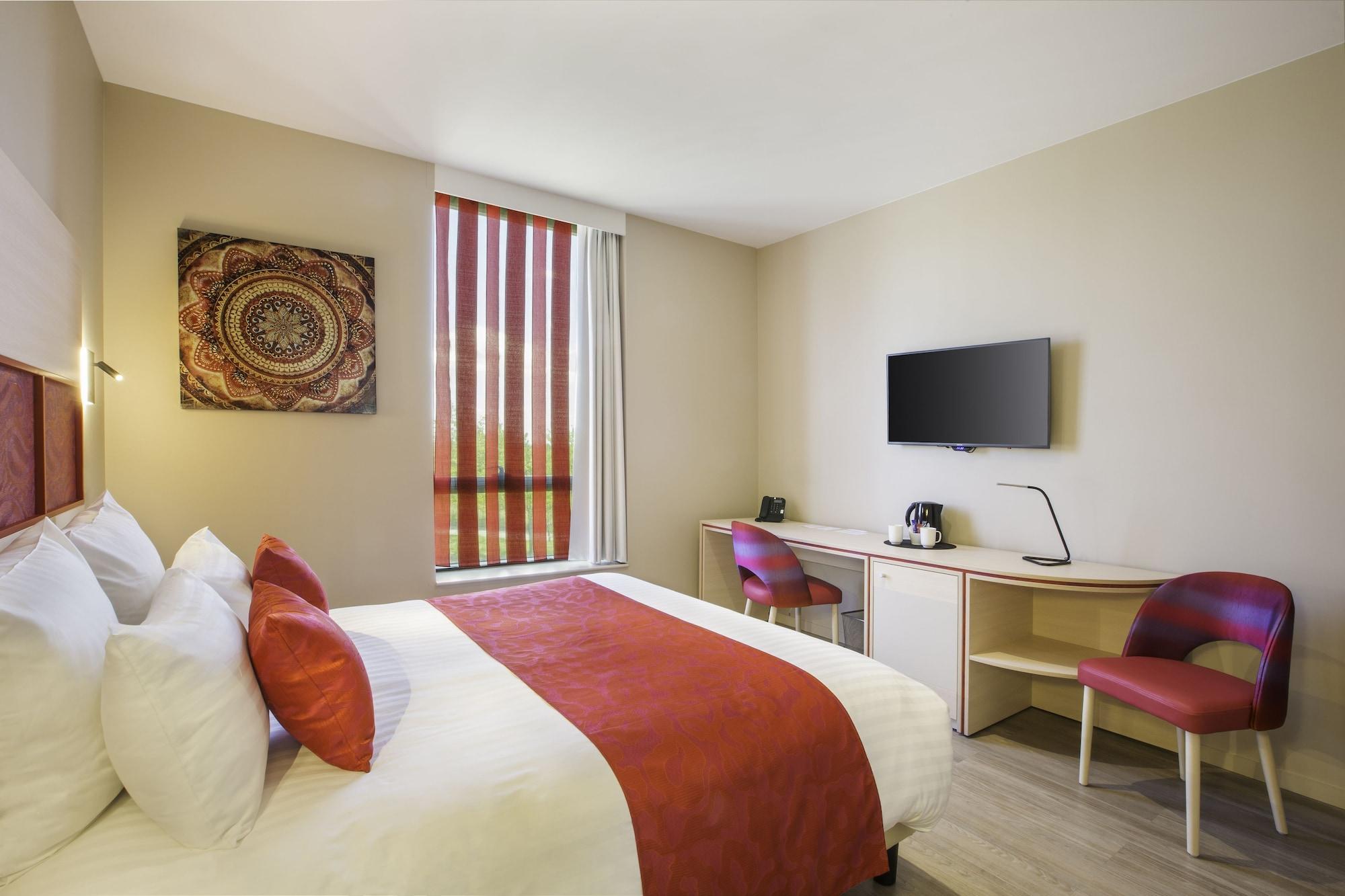 Best Western Plus Hotel Escapade Senlis サンリス エクステリア 写真
