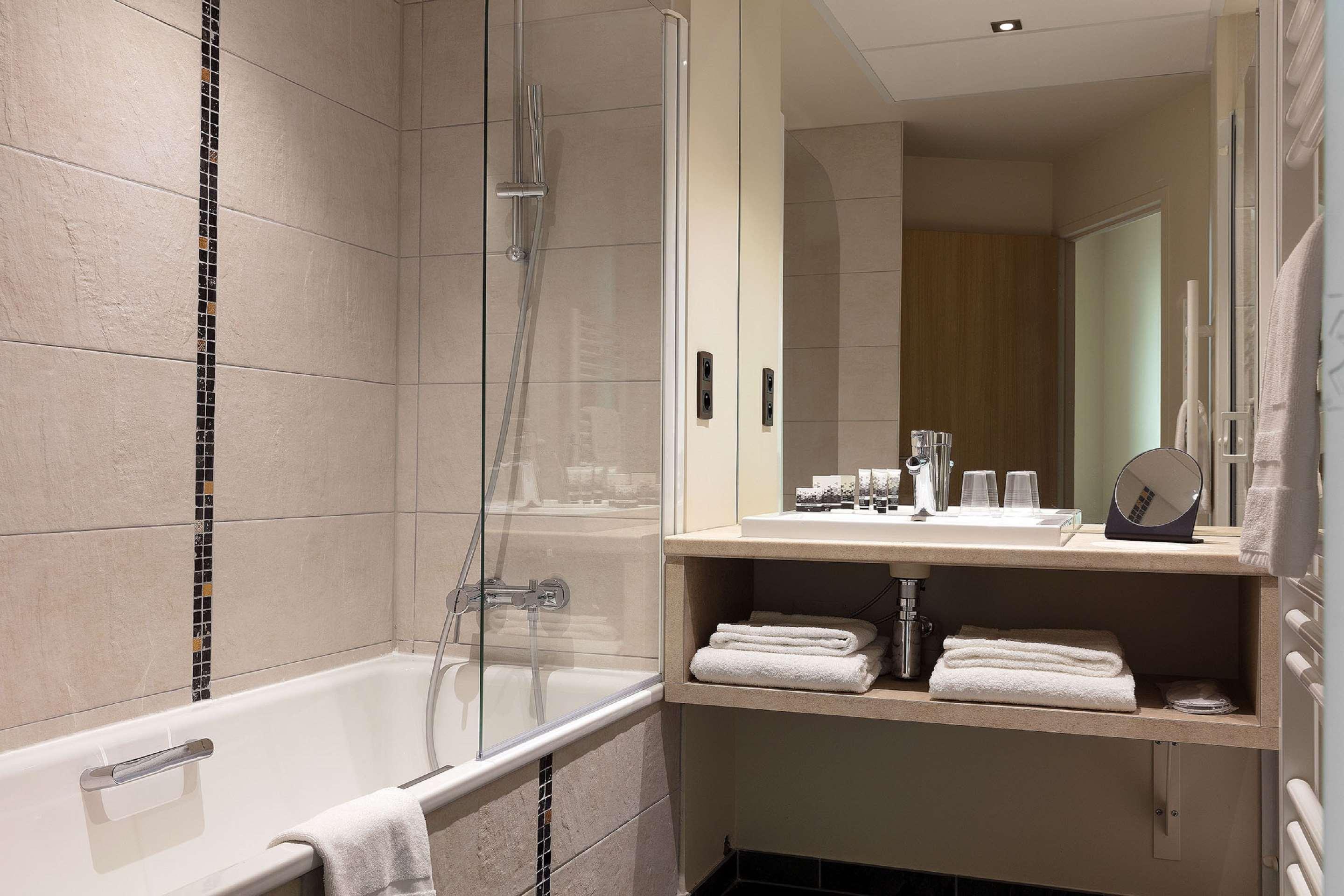 Best Western Plus Hotel Escapade Senlis サンリス エクステリア 写真